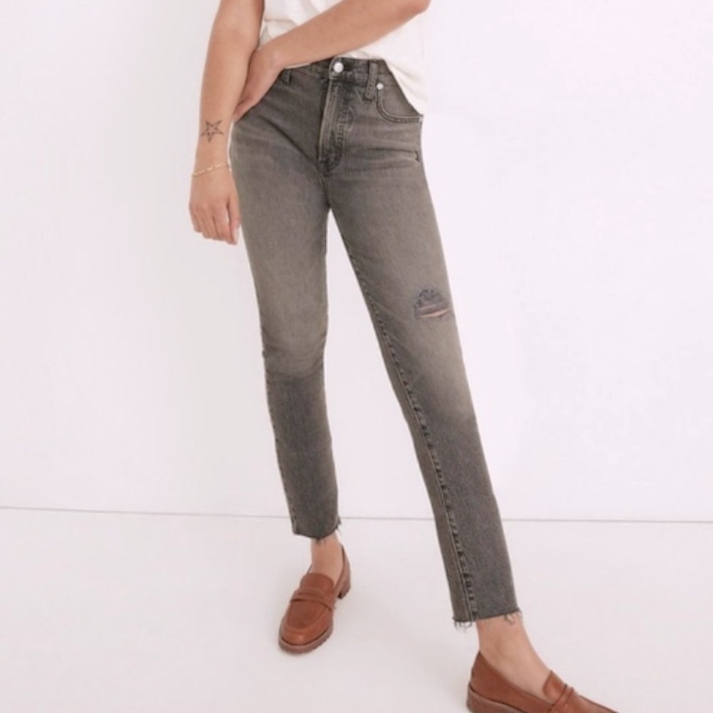 Madewell The Perfect Vintage Jean Faded Black Gray Raw Hem
